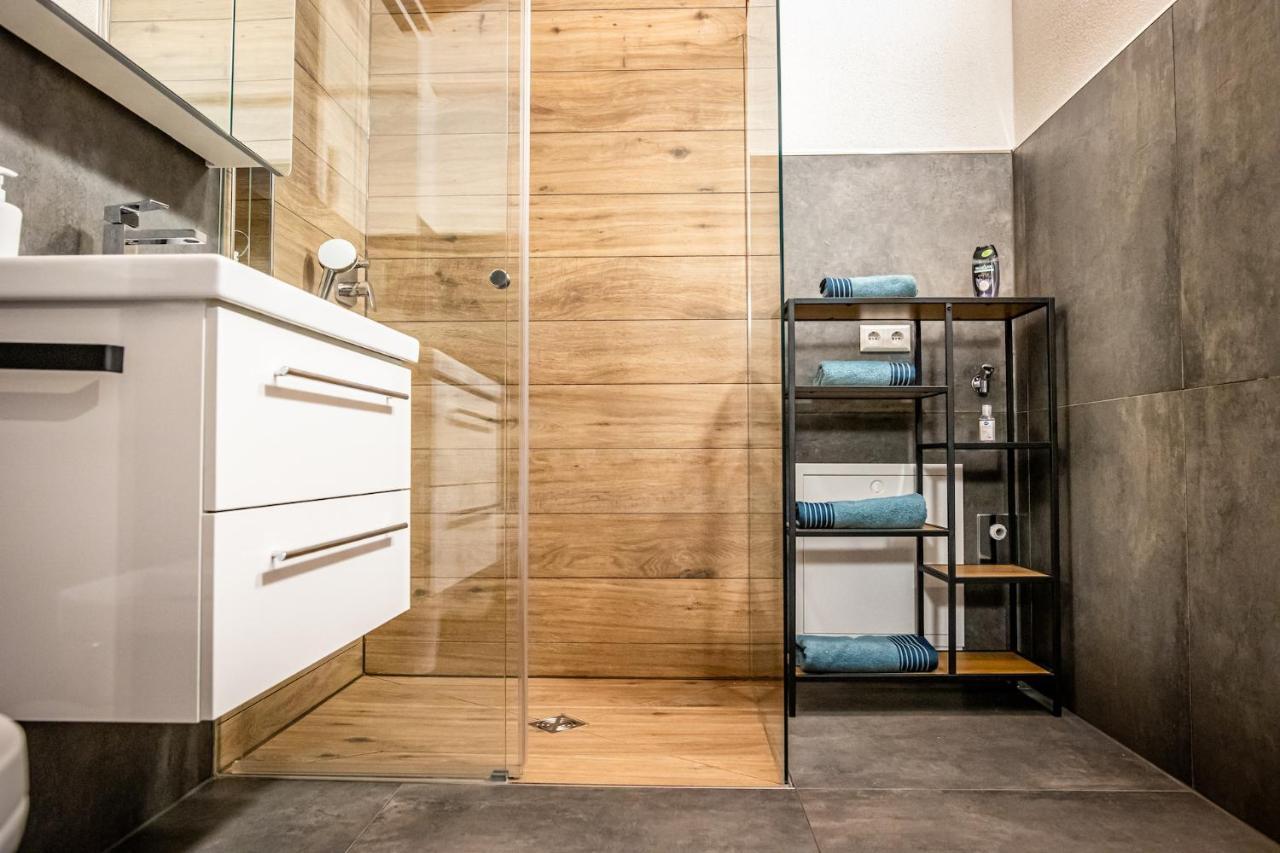 Ferienwohnung Bodenseesuite In Фридрихсхафен Экстерьер фото